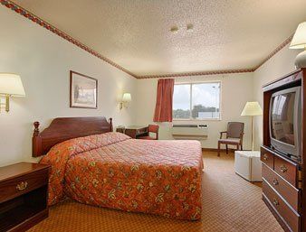 Super 8 By Wyndham Hotel 2*